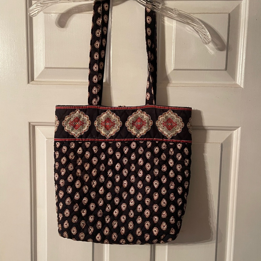Vera Bradley  Tote Bag Toggle Closure